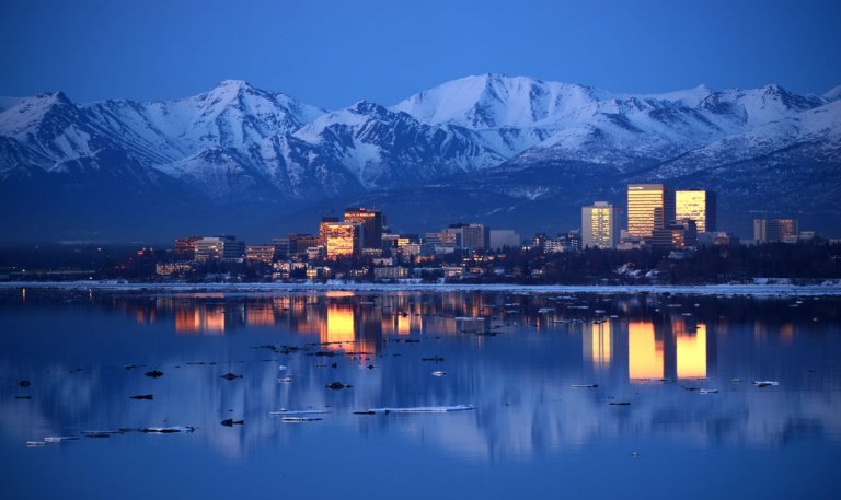 Why Anchorage businesses are moving to hosted phone systems